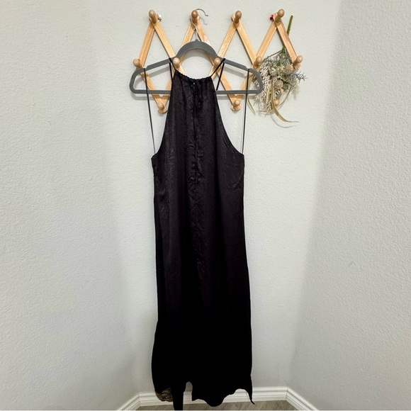NWT! Savanna Jane Black Gold Embroidered Detail Halter Top Slit Maxi Dress Sz M - Picture 5 of 8